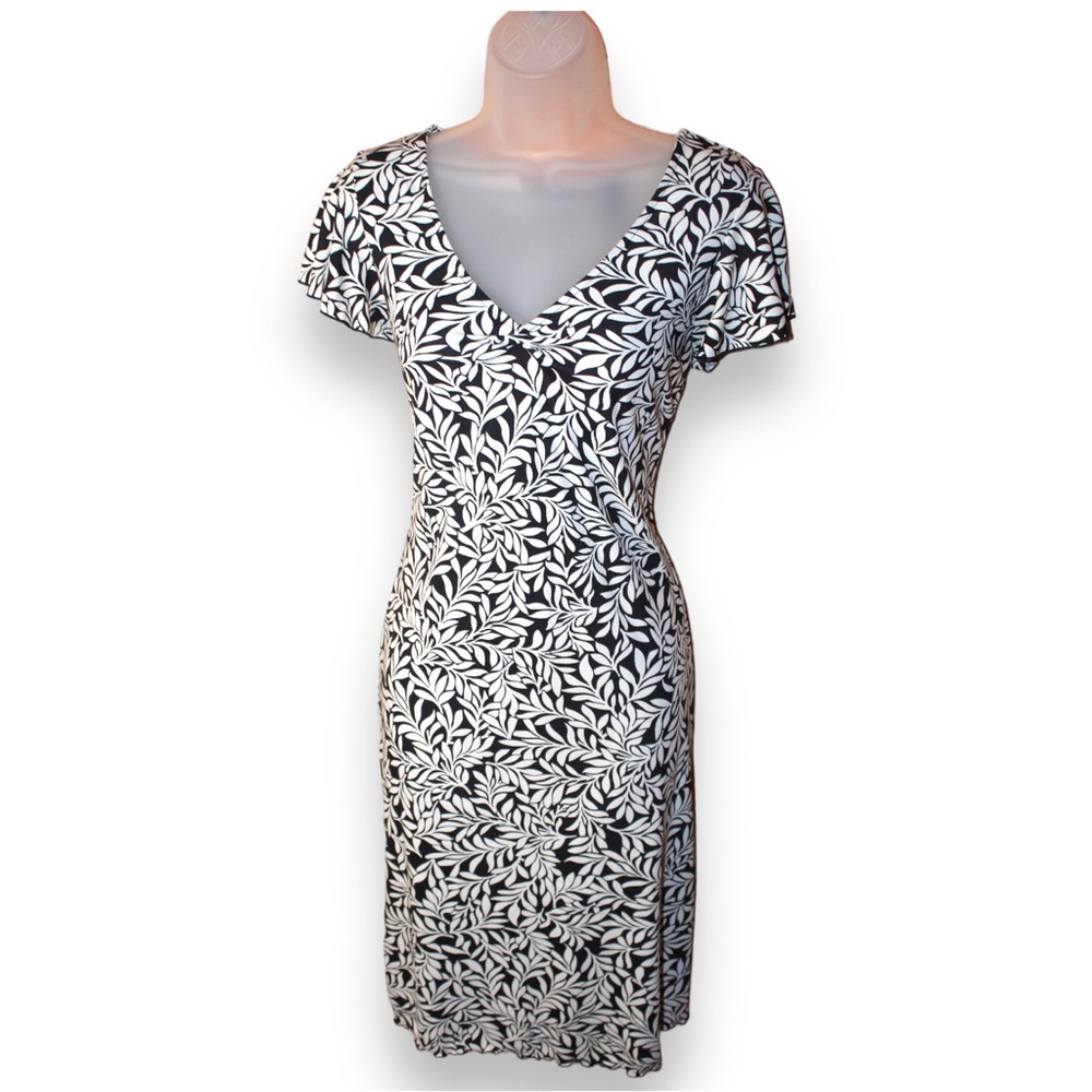 New York & Company Size M Dress